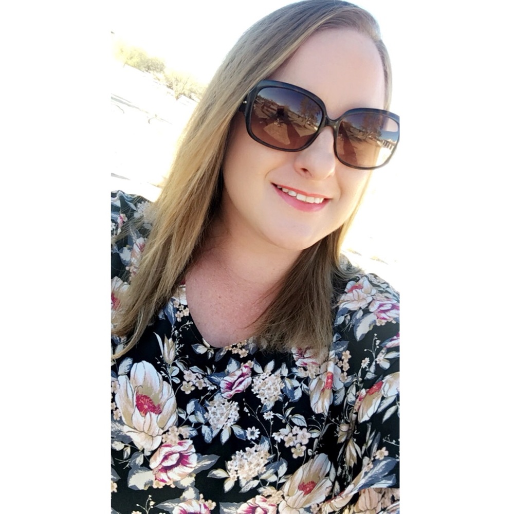 Meet your Posher, Jennifer